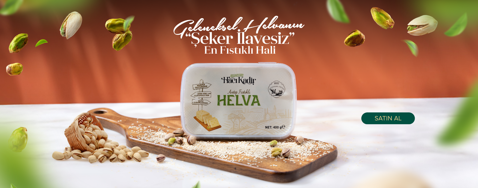 Geleneksel helva üretim yöntemlerine bağlı kalınarak, pancar şekeri kullanılmadan hurma suyuyla tatlandırılan Şeker İlavesiz Hacı Kadir Antep Fıstıklı Tahin Helvası